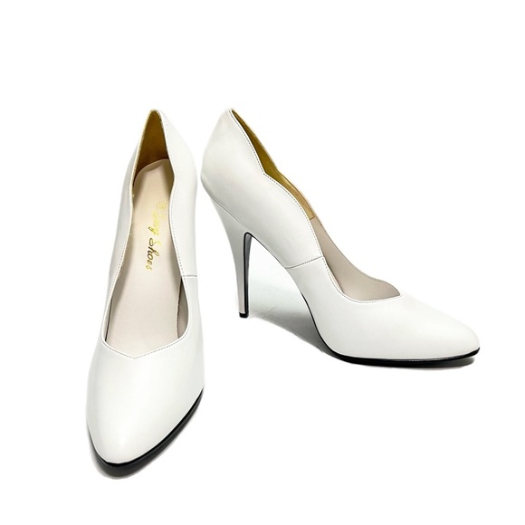 Vintage 1990s deadstock white vegan leather scalloped slip on stiletto heels - Picture 4 of 8